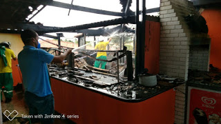 Incêndio de grandes proporções destrói restaurante em Guarajuba