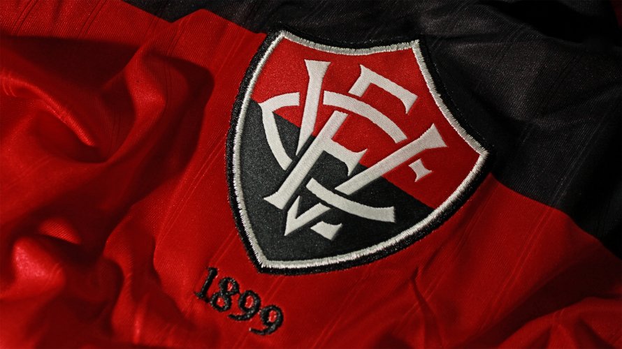 Nas redes sociais, torcedores do Vitória detonam novo patrocinador do clube