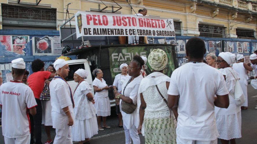 Religiosos baianos protestam contra ação que quer proibir sacrifício de animais em rituais