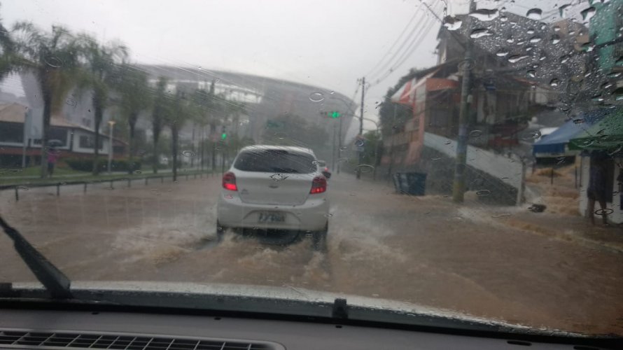Defesa Civil registra 41 ocorrências após chuva na manhã desta quarta
