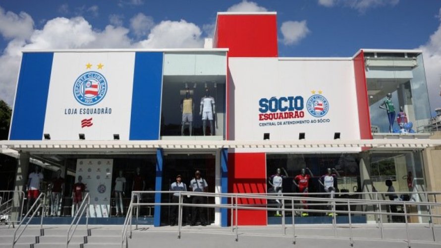 Torcedores reclamam de tratamento na loja do Bahia na Arena; clube se defende