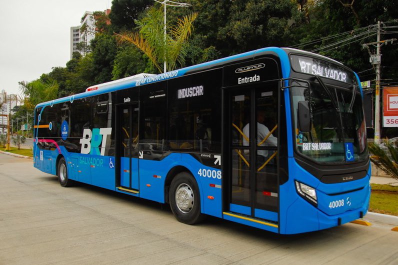 Ônibus do BRT chegam a Salvador e passam por testes