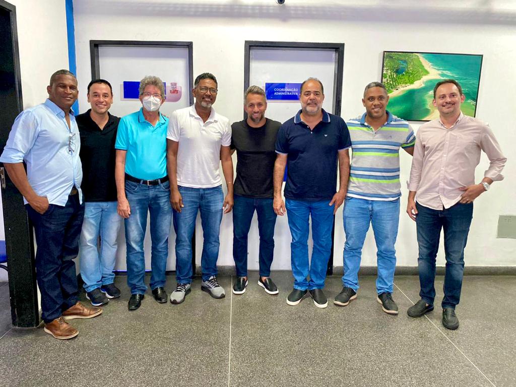 Vereadores de Camaçari trocam experiências sobre acessibilidade com parlamentares de Simões Filho em visita técnica