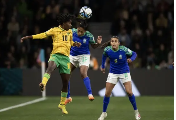 Brasil empata com a Jamaica e é eliminado na fase de grupos da Copa do Mundo Feminina